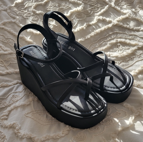 Madden Girl Shoes - Madden Girl Volt Wedge Sandles New!